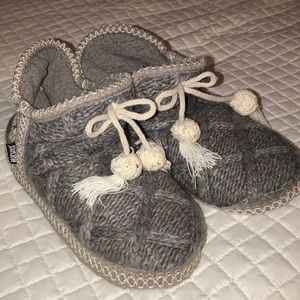 Slippers